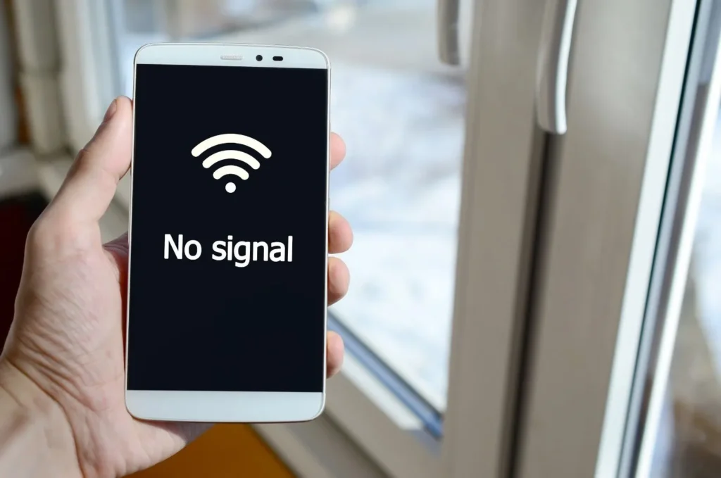 Signal fluctuation in mobile phones
